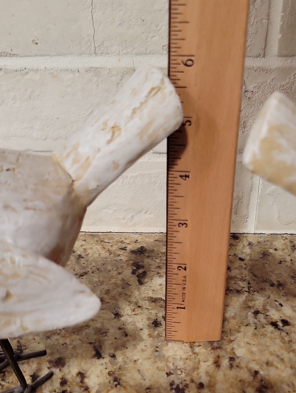 Rustic Distressed White Carved Faux Wood Bird Figurines With Wire Legs Set Of 2! - Picture 7 of 8